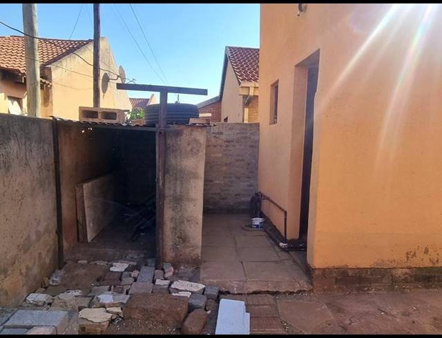 3 BEDROOM HOUSE FOR SALE IN VOSLOORUS